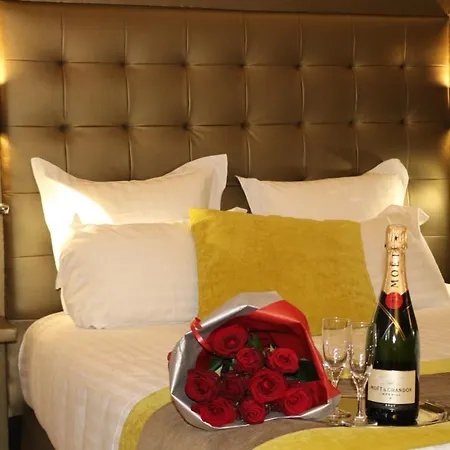 Du Chateau 3*