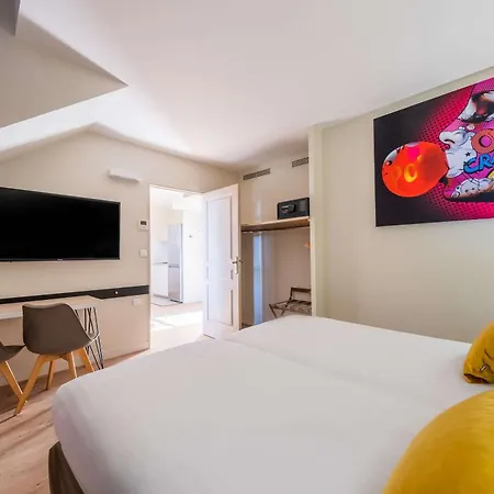 Quality Paris Ouest Hotel