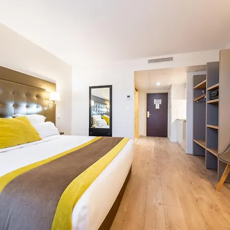 Hotel Du Chateau De 3*