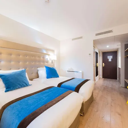 Du Chateau Hotel