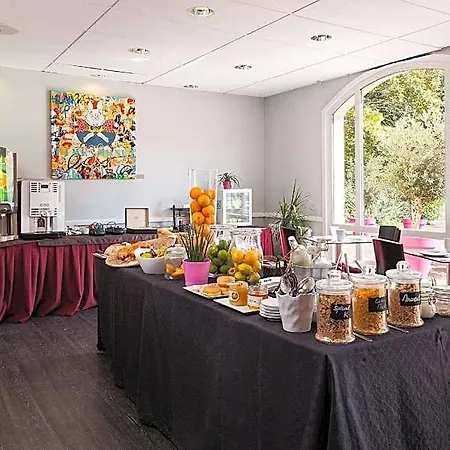 Western Du Chateau Laffitte Hotel 3*