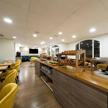 Western Du Chateau Hotel Maisons-Laffitte