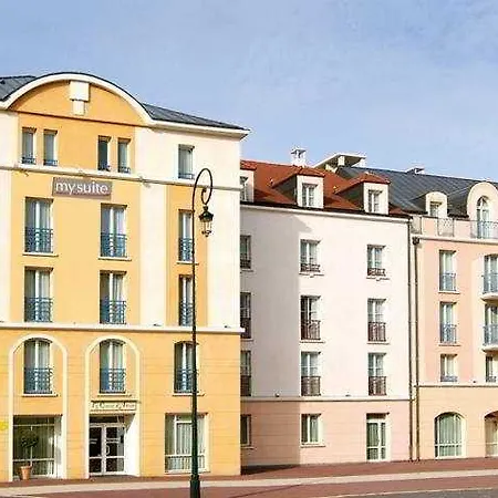 Du Chateau De Hotel Maisons-Laffitte