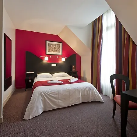Du Chateau 3*