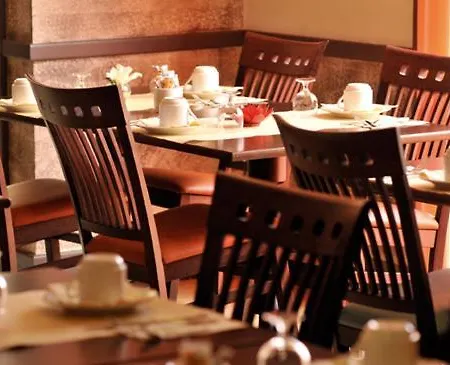 Du Chateau De Hotel 3*