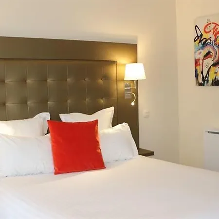 Quality Paris Ouest Hotel