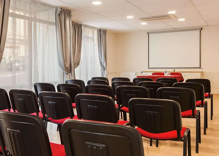 Отель Du Chateau