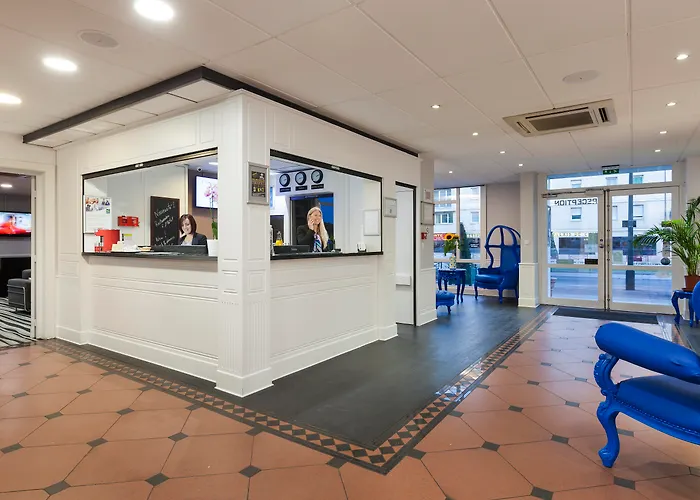 Du Château Hotel 3*