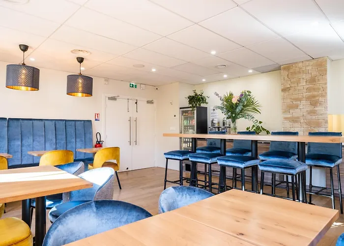 Du Chateau Мезон-Лафит