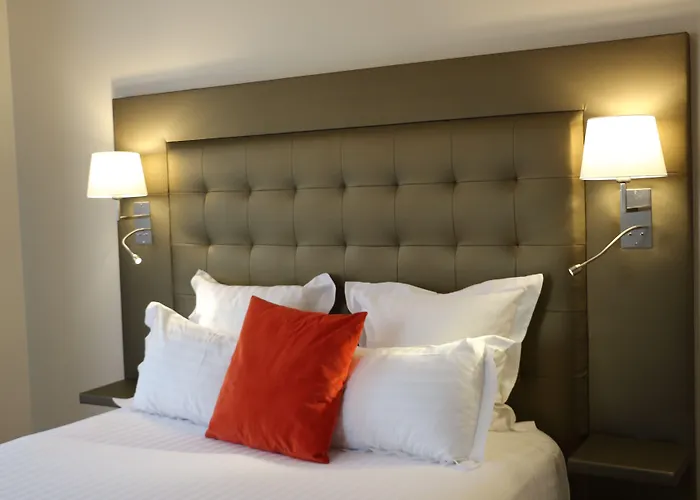 Du Chateau Отель