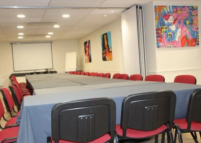 Отель Du Chateau