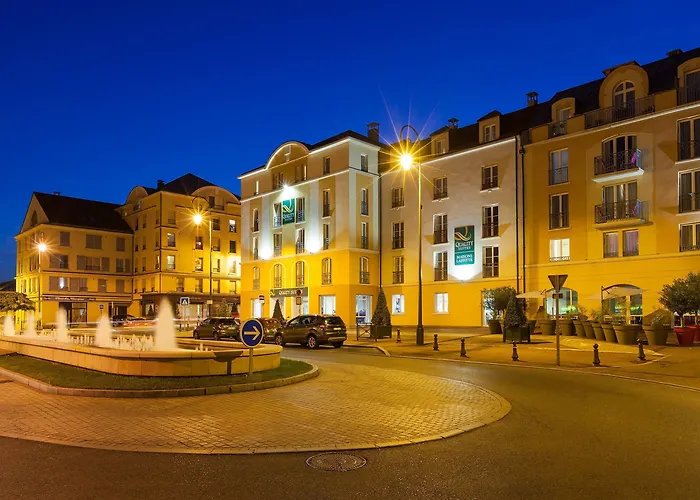 Du Chateau Отель 3*