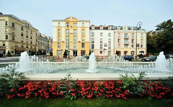 Отель Du Chateau Мезон-Лафит